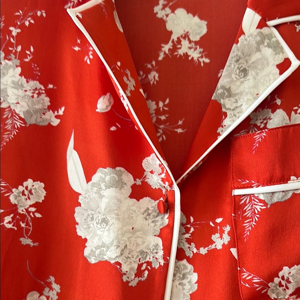 Alice + Olivia Red and White Floral Top - Picture 4 of 6